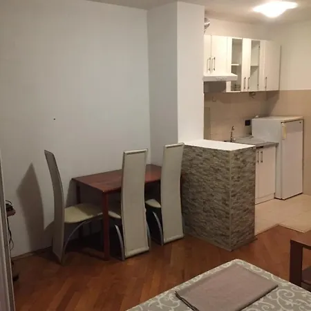 Apartment Iva *
