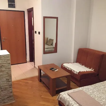 Iva * Podgorica