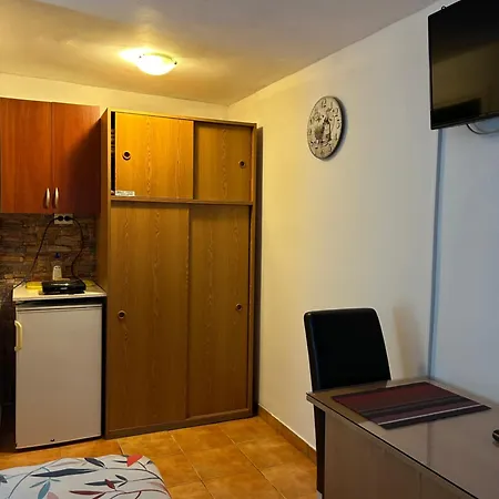 Iva Apartment *